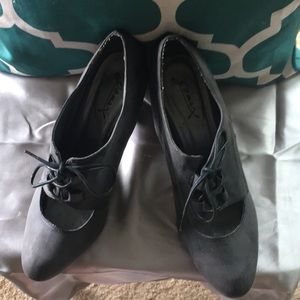 Unique Heeled Booties—Black Vintage Washed